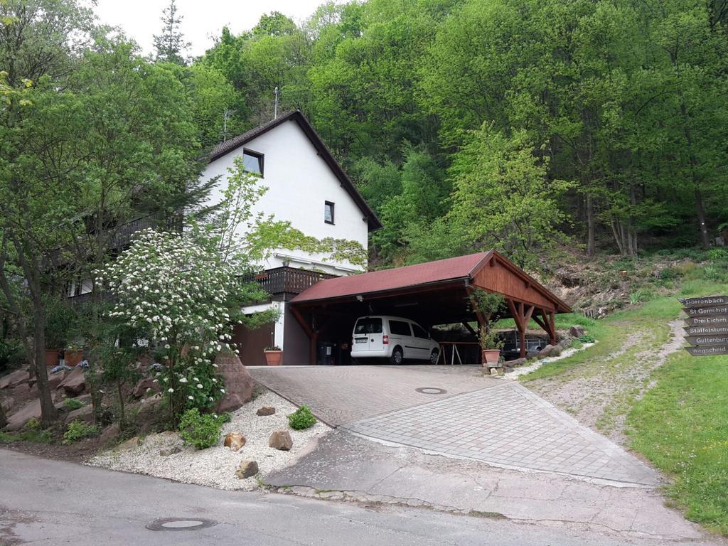 Gaestehaus Gerhardt Schweigen-Rechtenbach Dış mekan fotoğraf