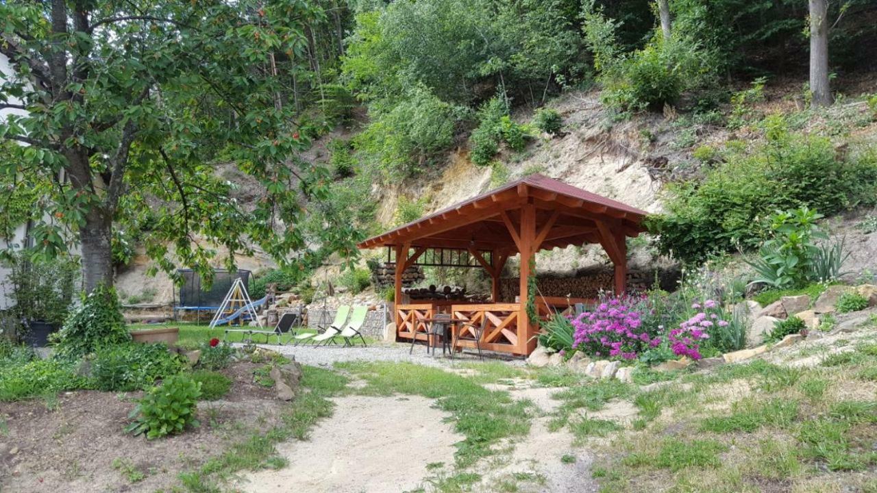 Gaestehaus Gerhardt Schweigen-Rechtenbach Dış mekan fotoğraf